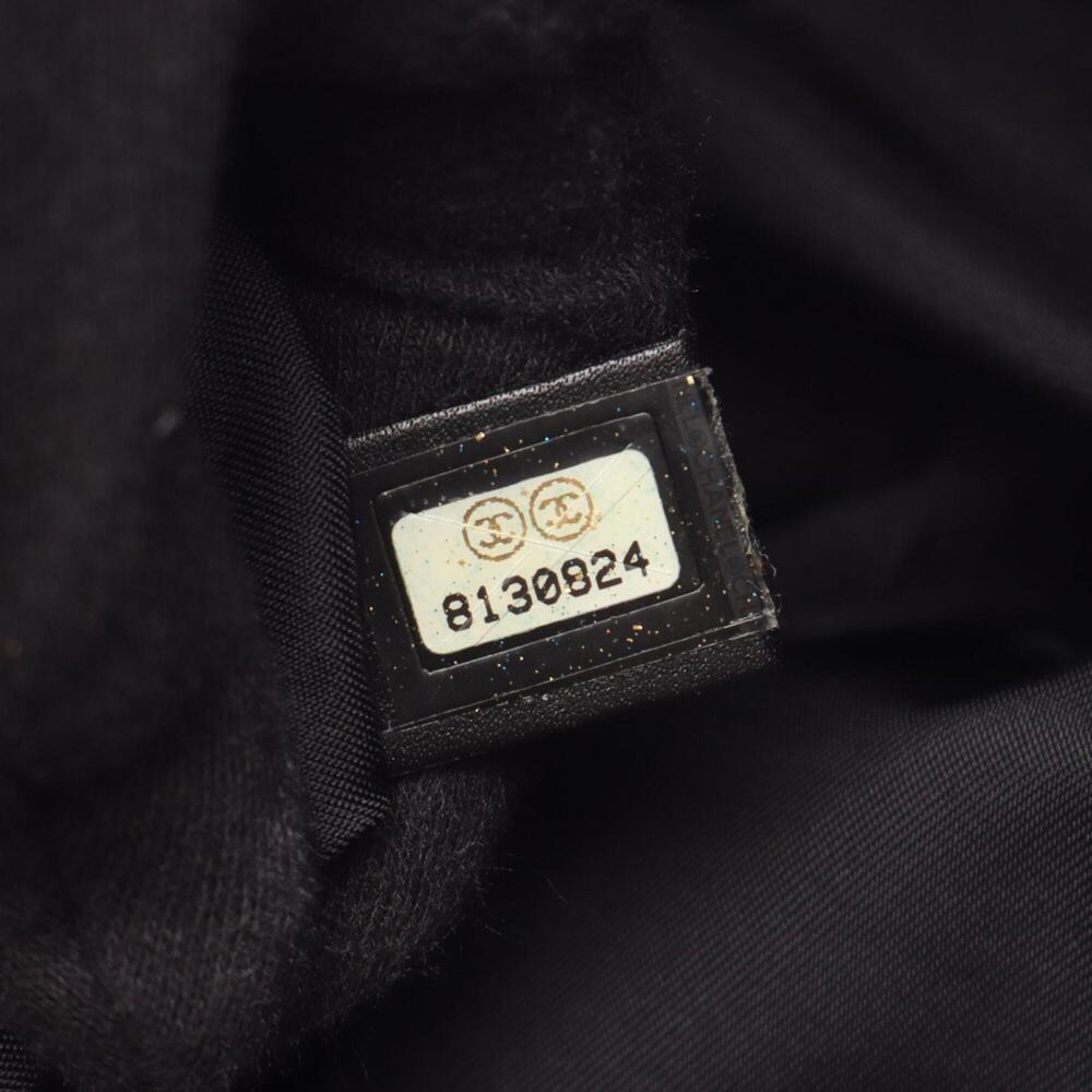 CHANEL Black Leather Tote Bag - Picture 5 of 6